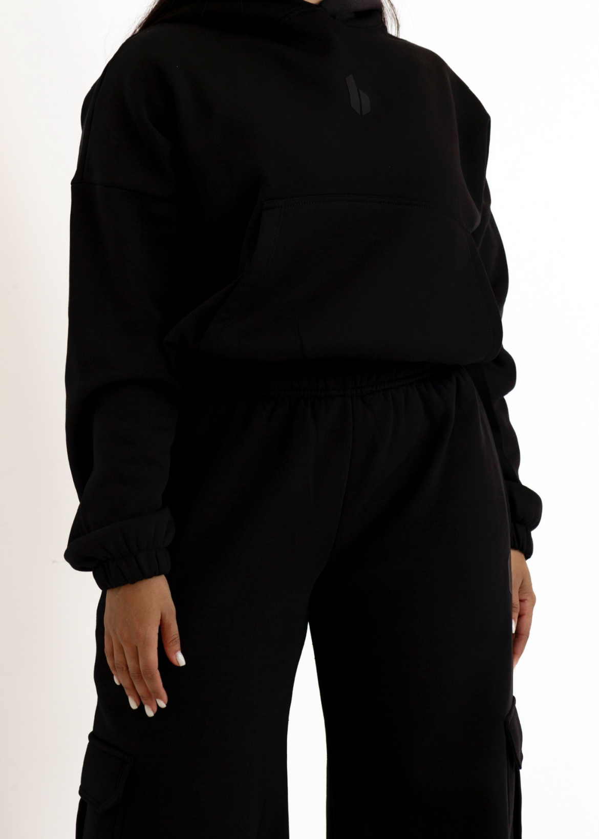 Forma Crop Hoodie | Black