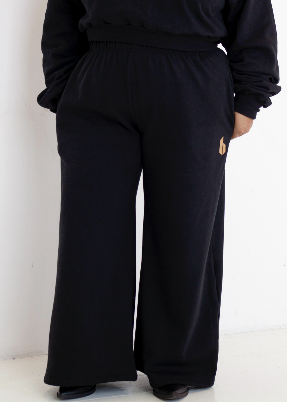 Wide Leg Sweatpants | Black