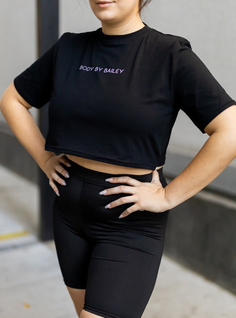 Black oversized crop tee