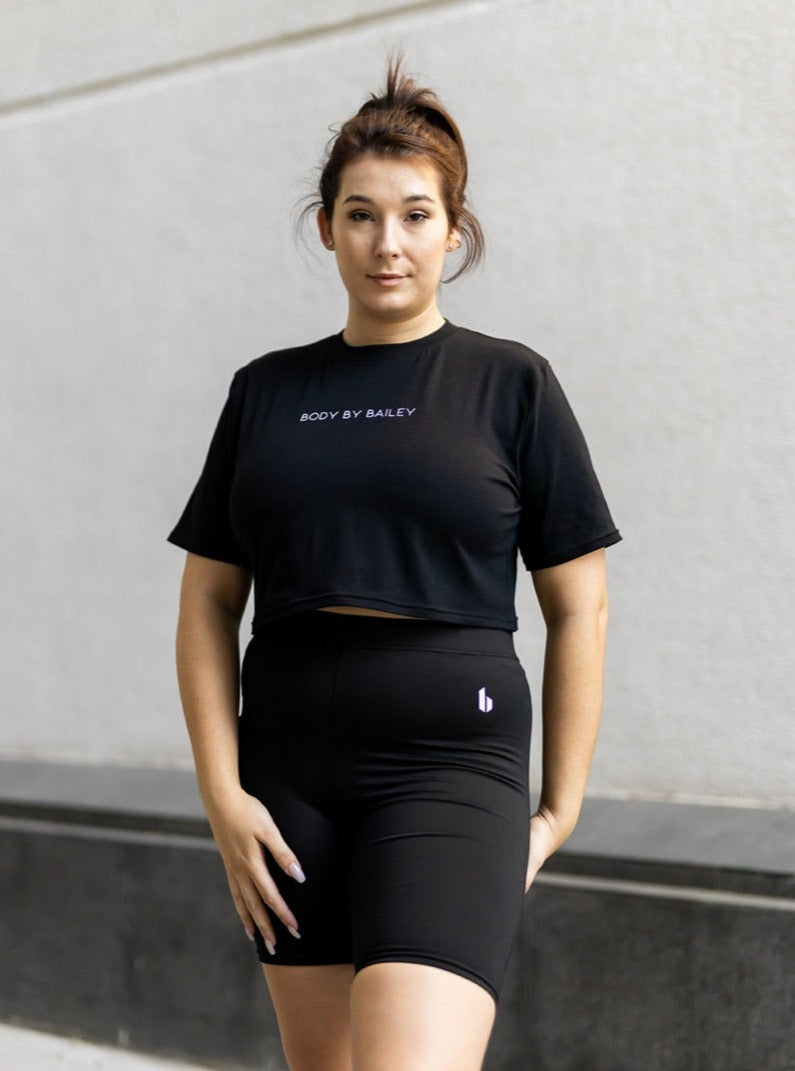 Black oversized crop tee