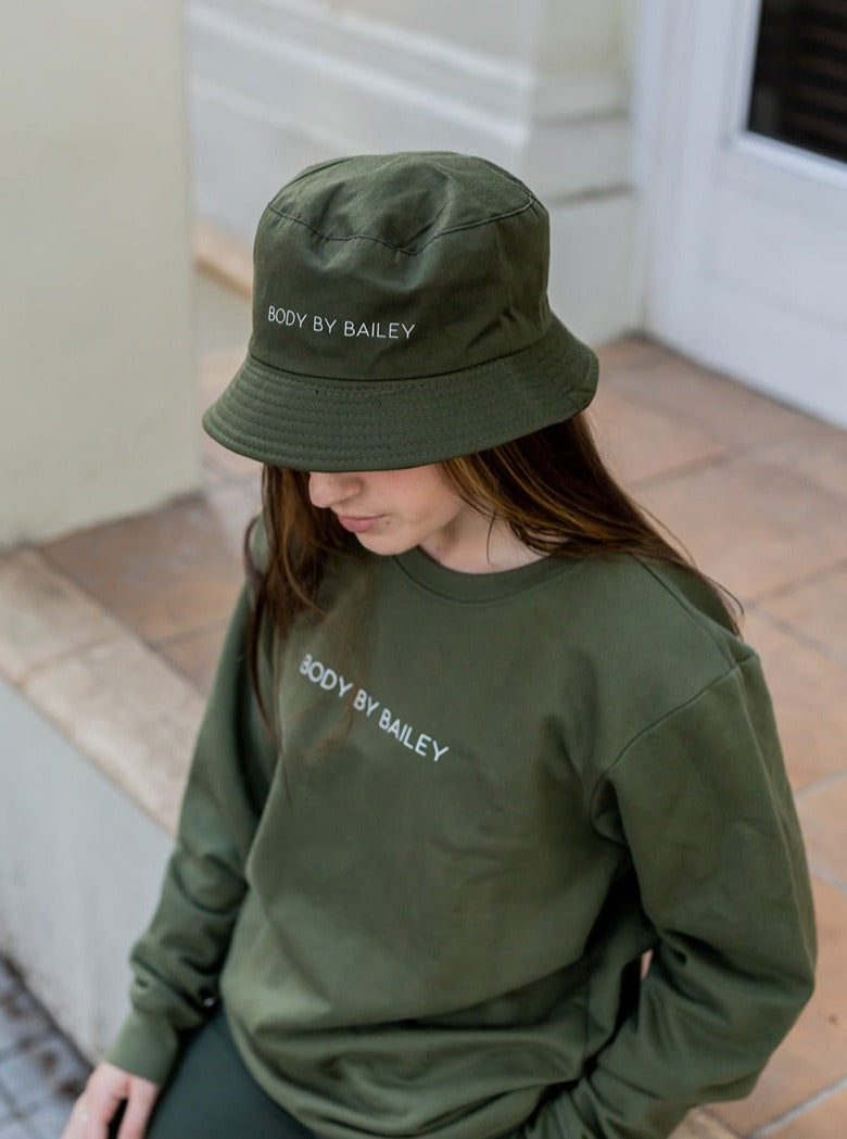 BBB Essential Crew Neck | Olive