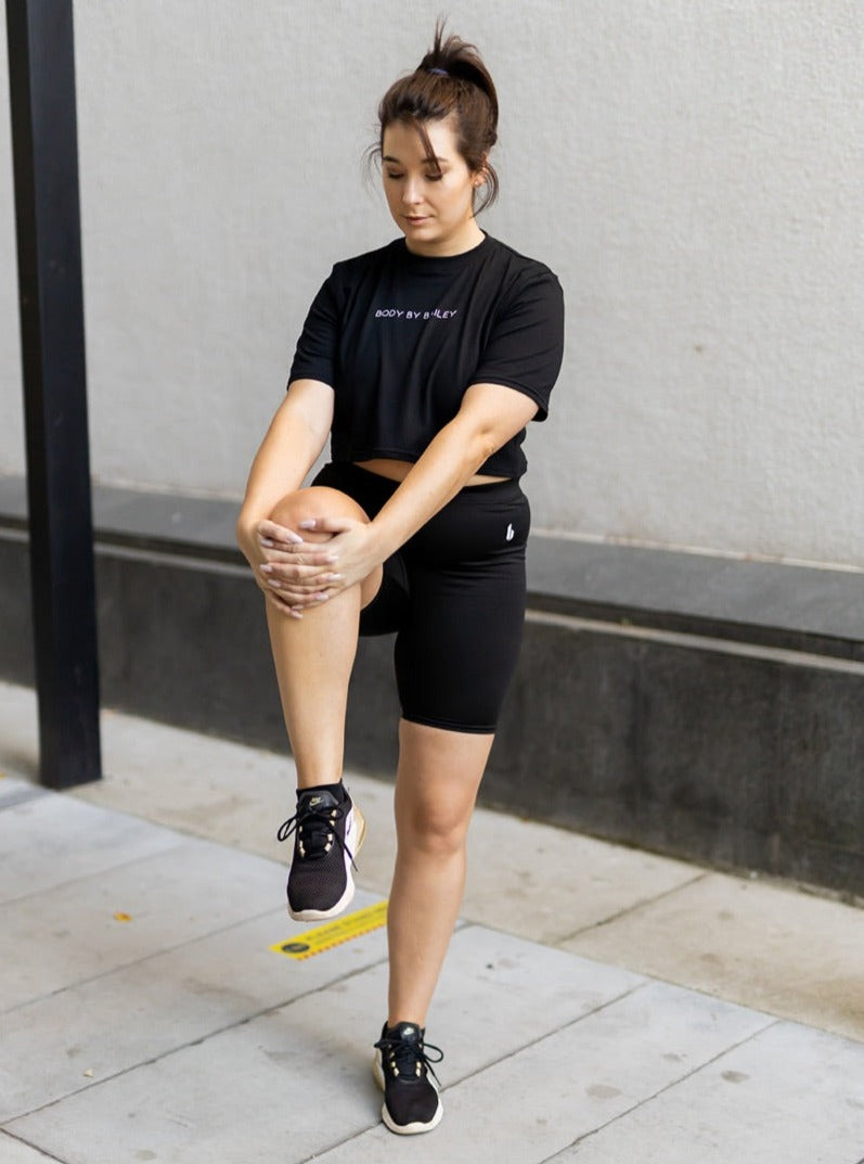 Black oversized crop tee